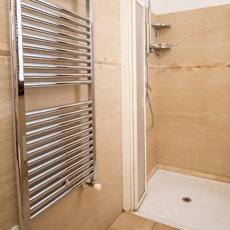 Welcomely - Central Tharros Apartamento *